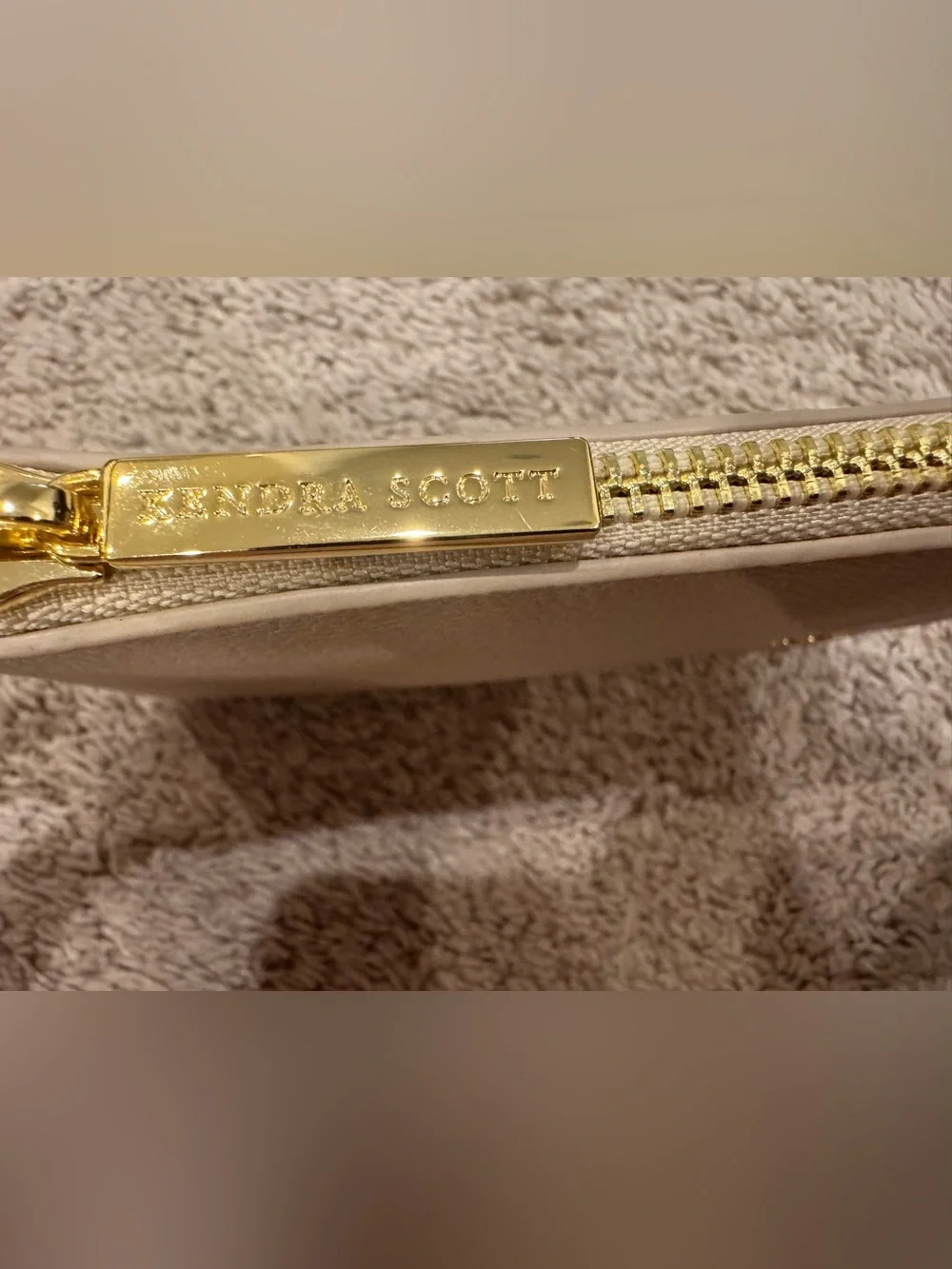 Kendra Scott Leather Wristlet